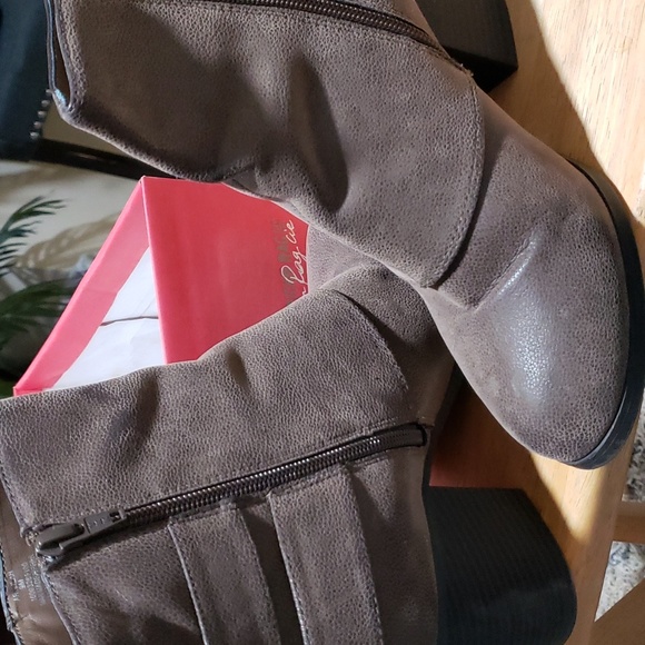 American Rage 9m - Picture 4 of 6